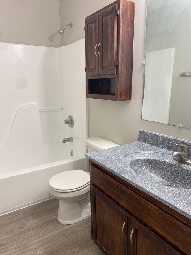 Building Photo - Cute Ranch Rental
