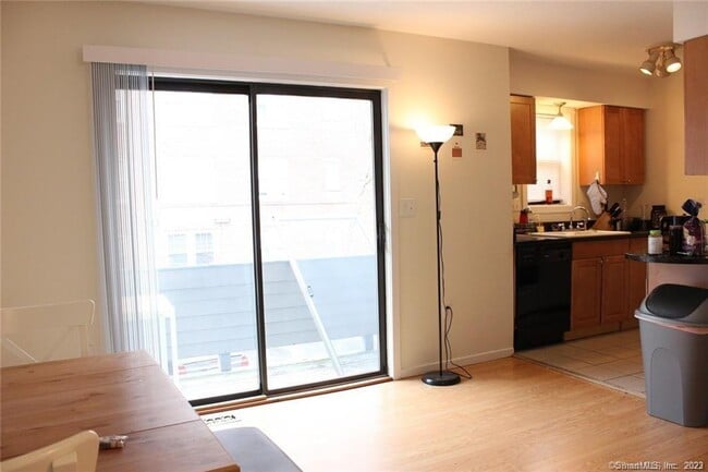 Building Photo - 54 Edgewood Ave