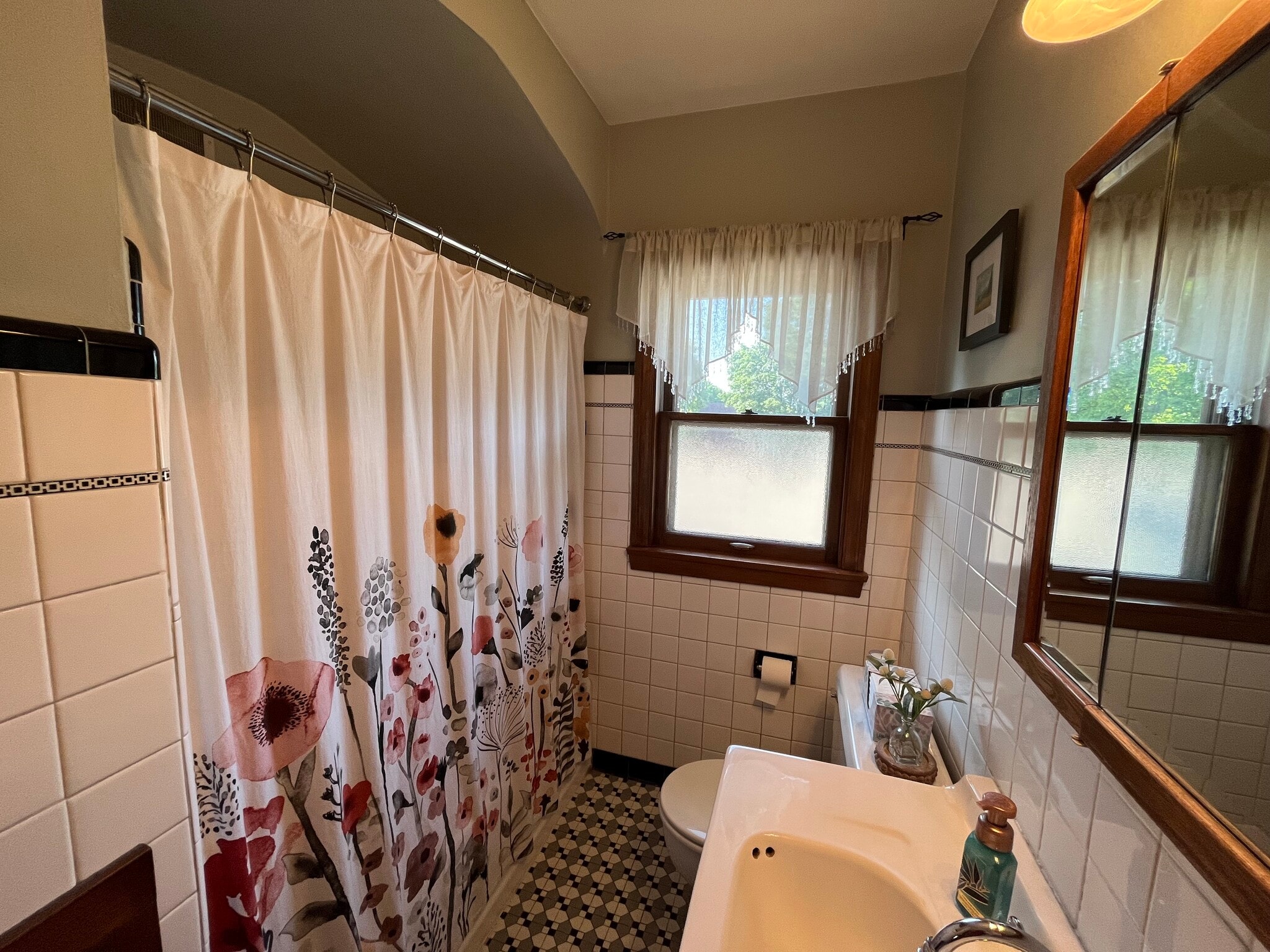 Bathroom - 3508 S Pine Ave