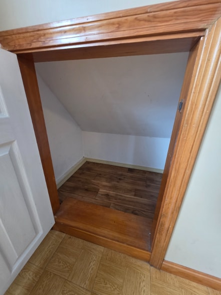 Building Photo - 11 Pearl St