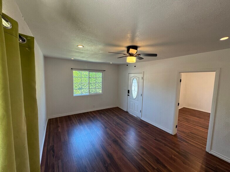 Living Area View - 526 Brooks Ave