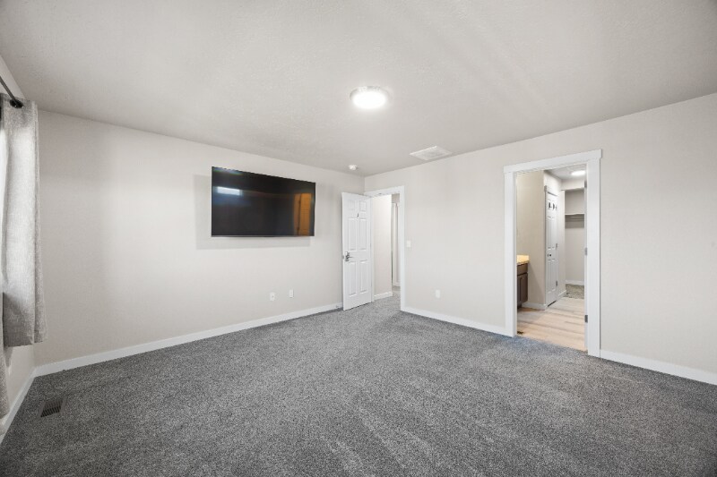 Building Photo - 15335 Stovall Ave