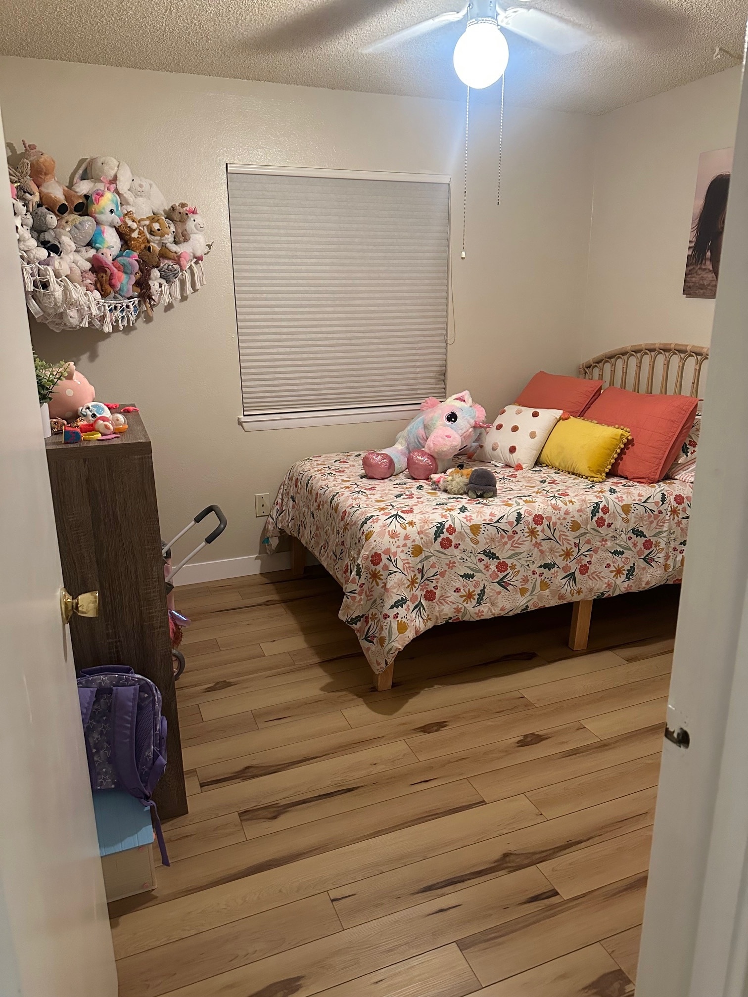 Building Photo - 631 Highline Dr