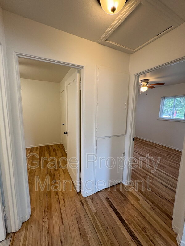 Building Photo - 1481 S Meade St
