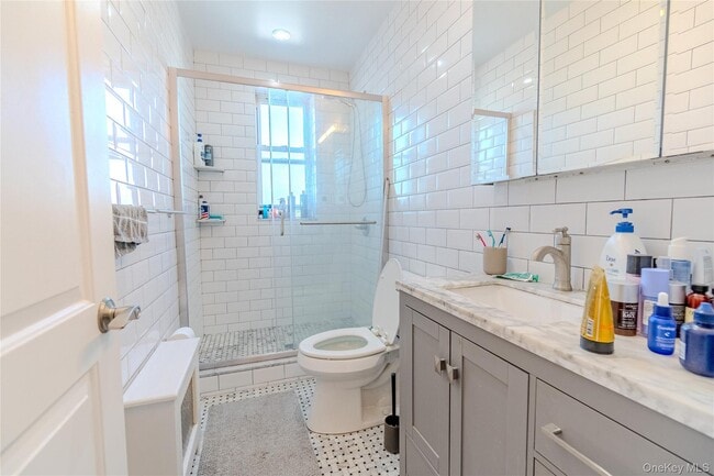 Building Photo - 327 89th St
