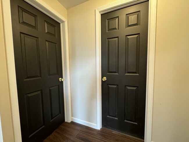 Building Photo - 1308 3rd Ave SW