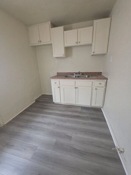 Building Photo - 24792 4th St