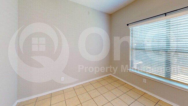 Building Photo - 3263 Wexford Dr