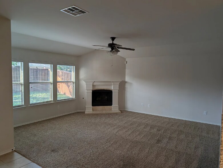 Building Photo - 9704 Tipperary Dr
