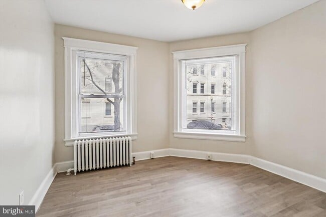 Building Photo - 150 Seaton Pl NW