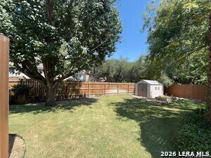 Building Photo - 8708 Laurel Canyon Dr