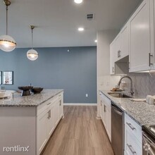 Building Photo - 2 br, 2 bath Condo - 6652 US-79 N 2 baths