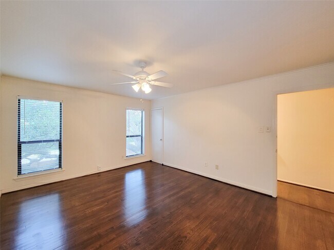 Building Photo - 1601 S Shepherd Dr