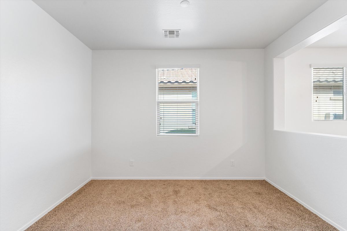 Building Photo - 15821 W Mauna Loa Ln