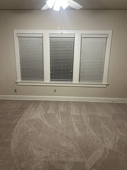 Bedroom - 3400 S University Dr