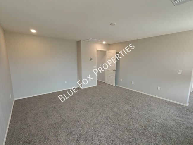 Building Photo - 8838 N Hardy Preserve Loop