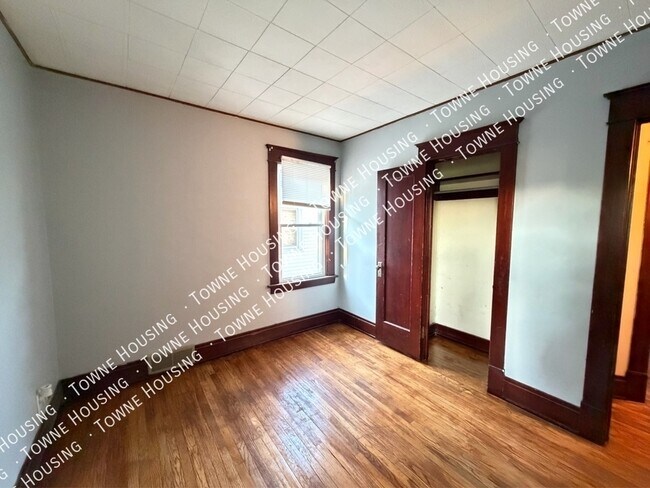 Building Photo - 418 Colvin Ave