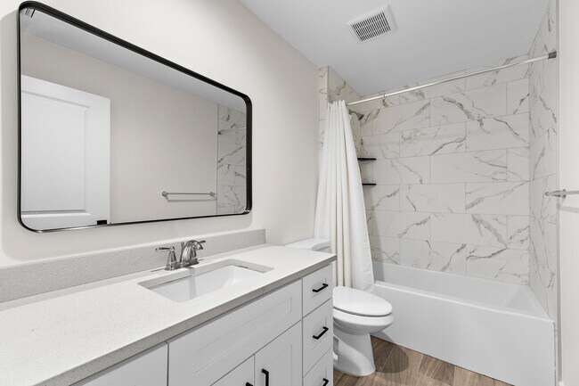 Building Photo - 3003 SE Fairmont St