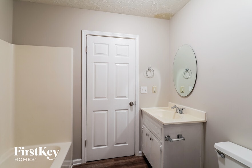 Building Photo - 2191 Grayfield Dr