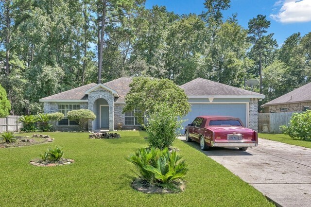 Building Photo - 6715 Dillon Dr