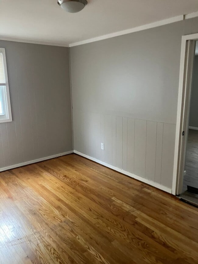 Building Photo - Mattydale 3 BR ranch 1.5 baths, attached g...