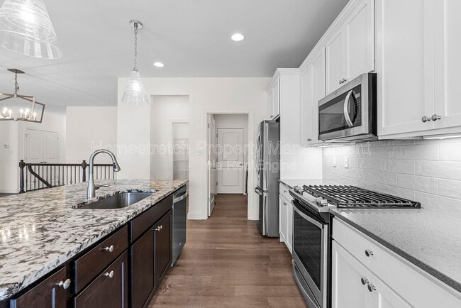 Building Photo - 521 Upper Ridgepointe Ct