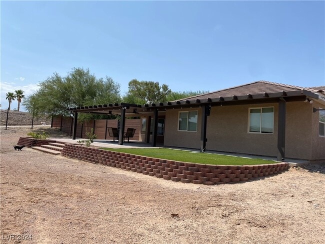 Building Photo - 1005 E McKnight Ave