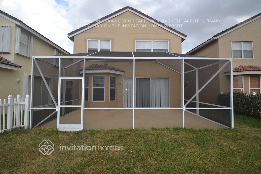 Building Photo - 7988 Lakewood Cove Ct