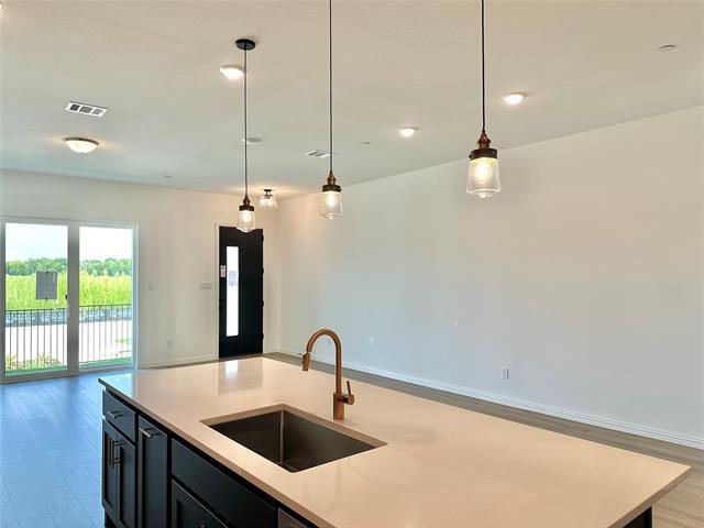 Building Photo - 1207 Doris May Dr