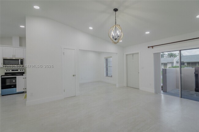 Building Photo - 11903 SW 110th St Cir E