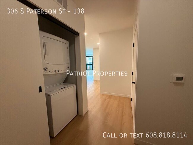 Building Photo - 306 S Paterson St