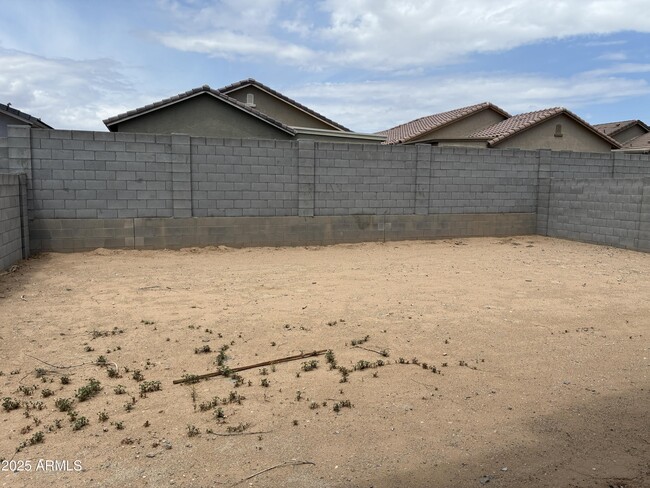 Building Photo - 16878 W Diana Ave