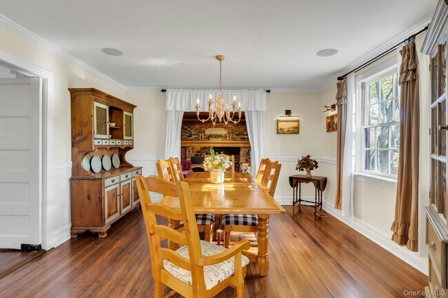 Building Photo - 105 Academy St