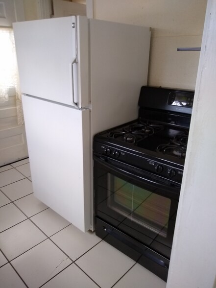 Building Photo - 3196 Ames St