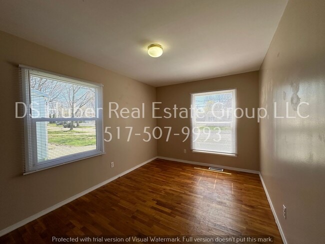 Building Photo - 2920 Hillcrest St