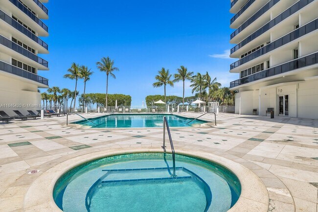 Building Photo - 9559 Collins Ave