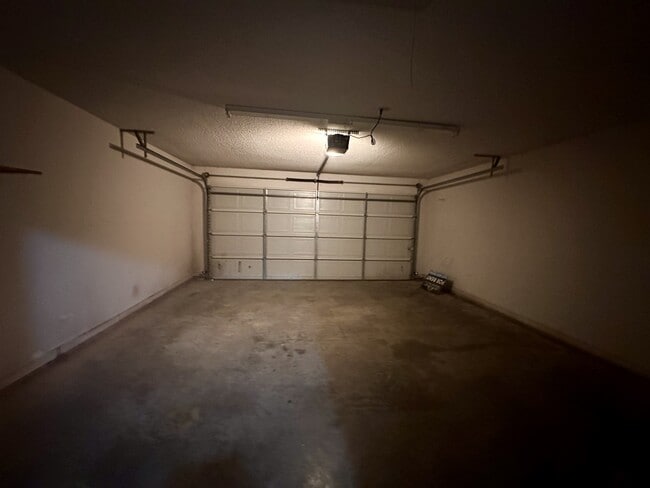 Building Photo - 928 Verone Terrace