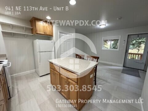 Building Photo - 941 NE 113th Ave