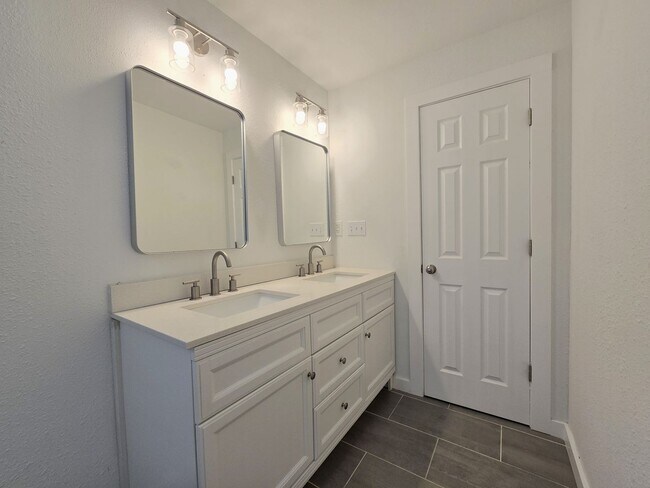 Building Photo - 202 Marston St