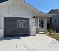 Building Photo - 207 Riptide Rd