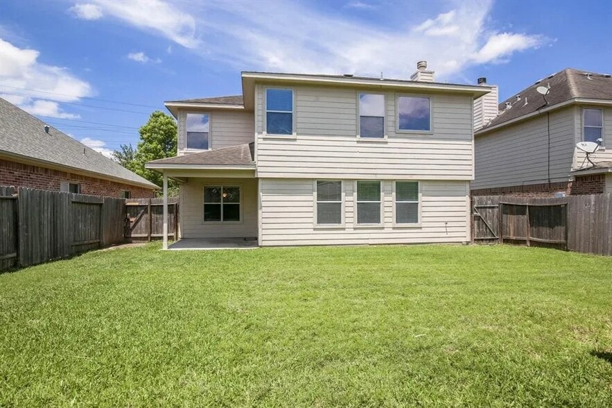 Building Photo - 17031 Sperry Landing Dr