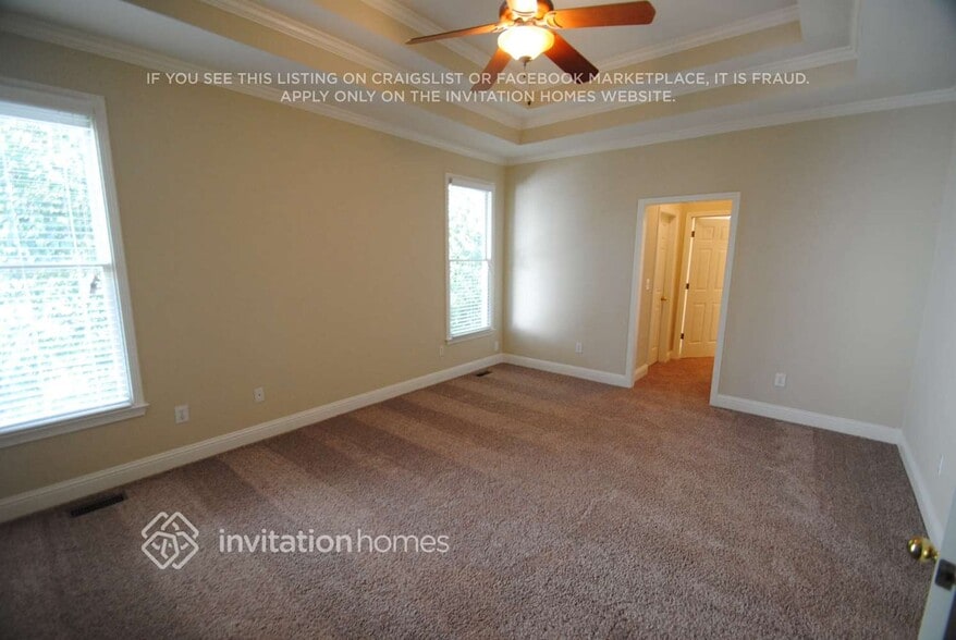 Building Photo - 913 Daylight Cir