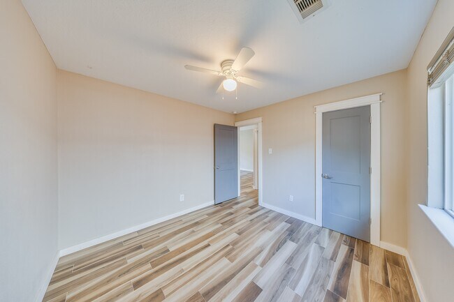 Building Photo - 2515 Cypress Island Dr