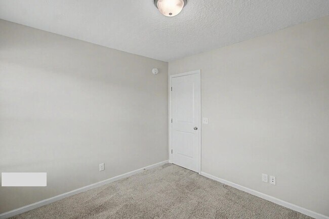 Building Photo - 16 Cassels Ct