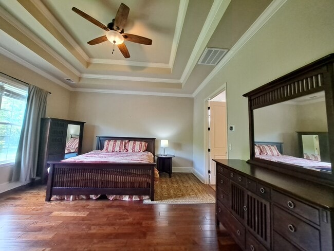 Building Photo - 12170 Inglecrest Ln