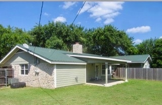 Building Photo - Hitching Post