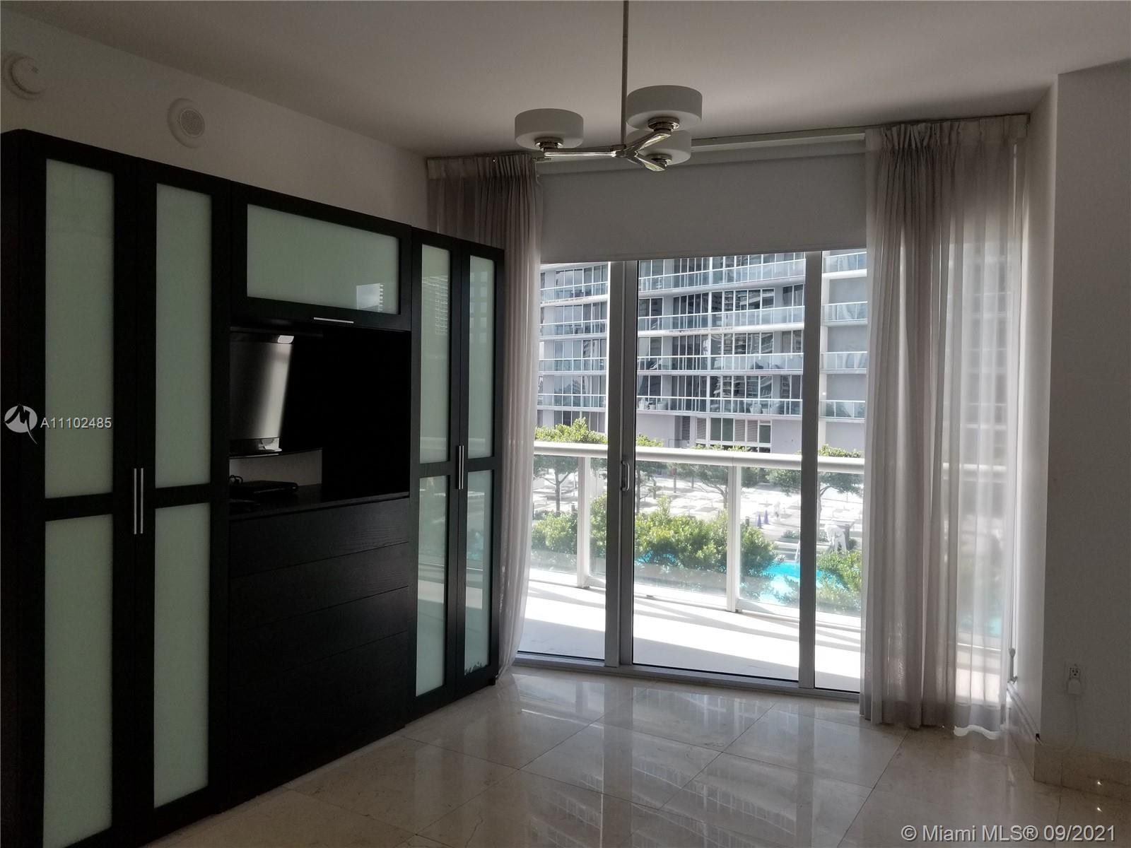 Building Photo - 475 Brickell Ave