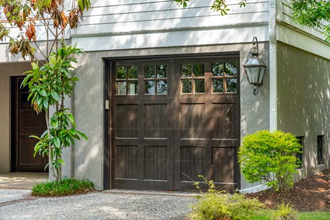 Building Photo - 6BD/5BA Custom Home for Lease in Daniel Island Park