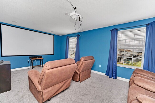 Building Photo - 9032 Stinger Dr