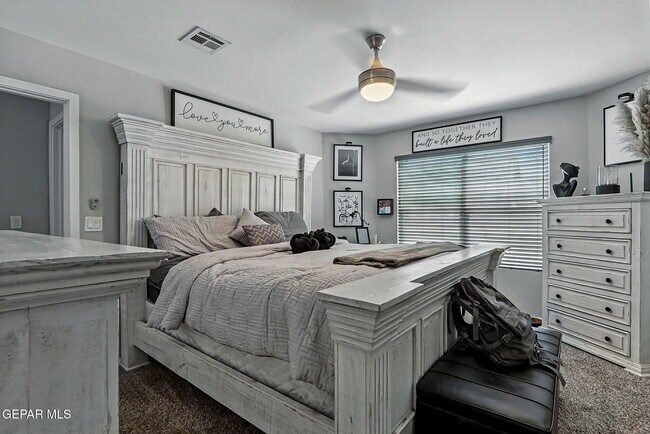 Building Photo - 404 Villa Ysleta